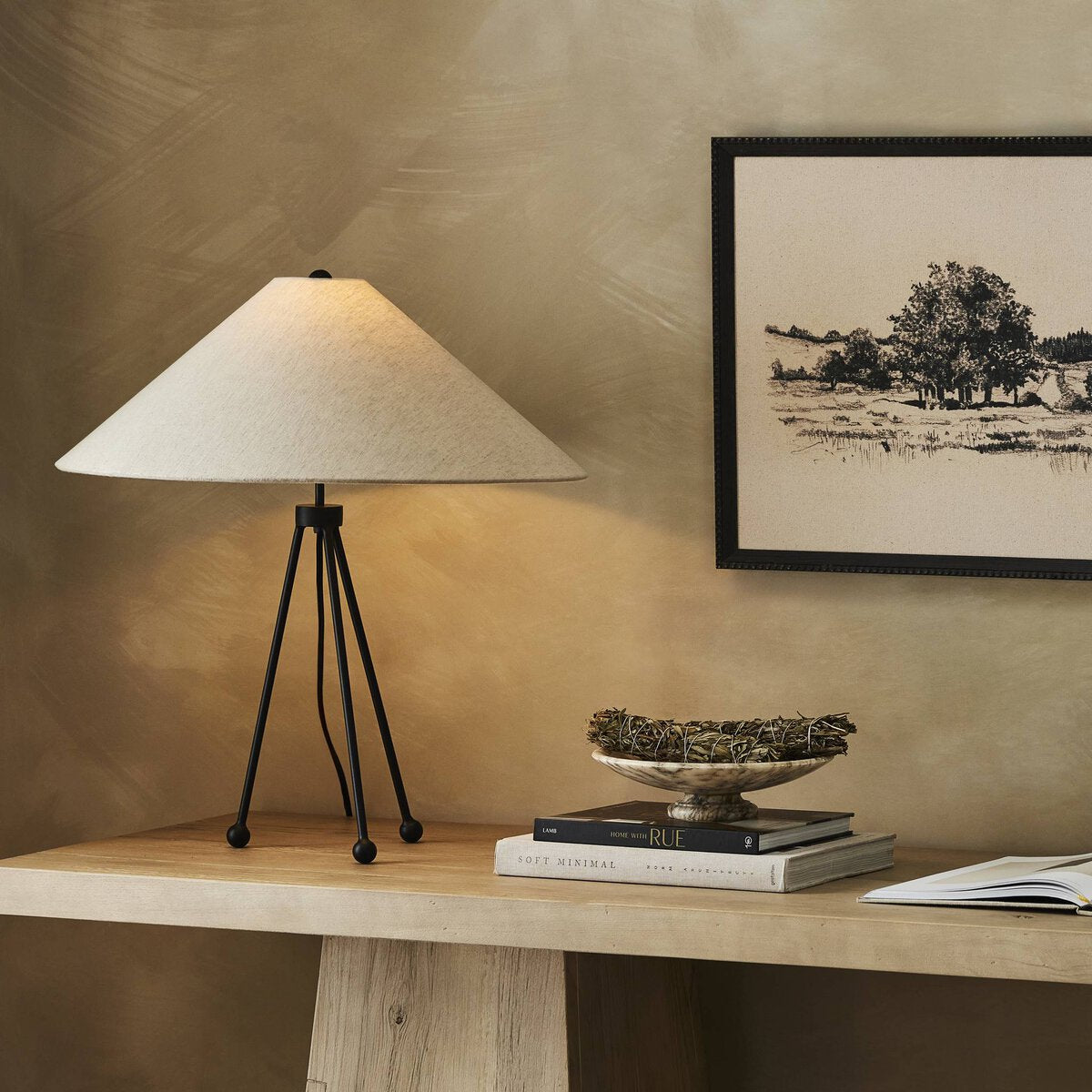 Quailwood Table Lamp